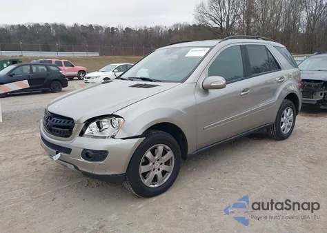 2006 Mercedes-Benz Ml 350 4Matic z USA, uszkodzony, nr VIN 4JGBB86E06A087143